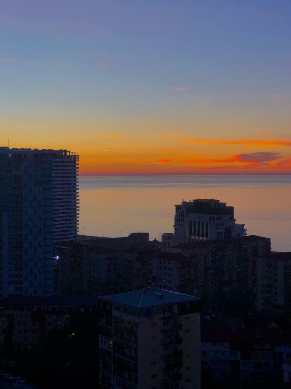באטומי Cozy Bright Apartment With Amazing Sea View מראה חיצוני תמונה