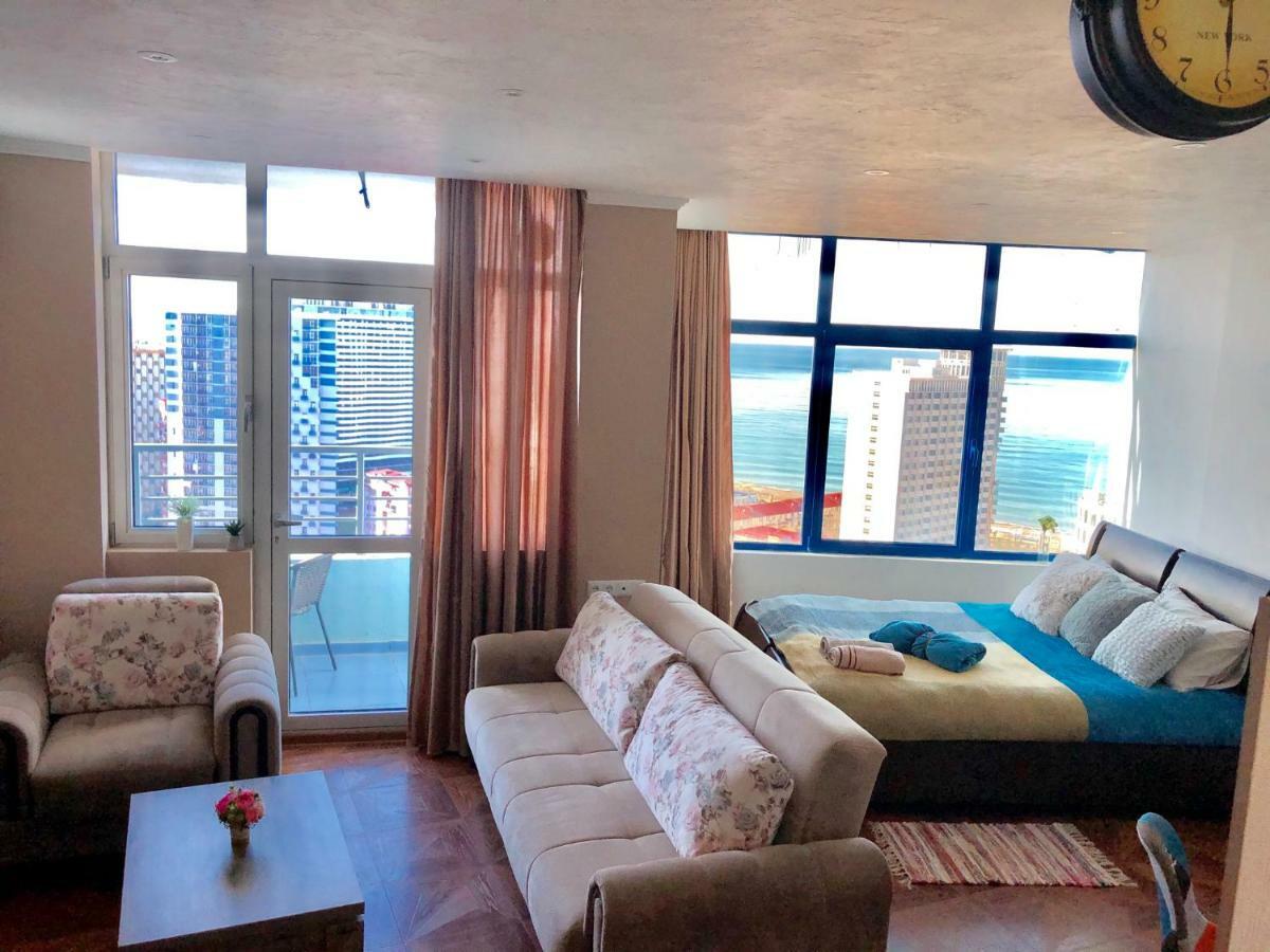 באטומי Cozy Bright Apartment With Amazing Sea View מראה חיצוני תמונה